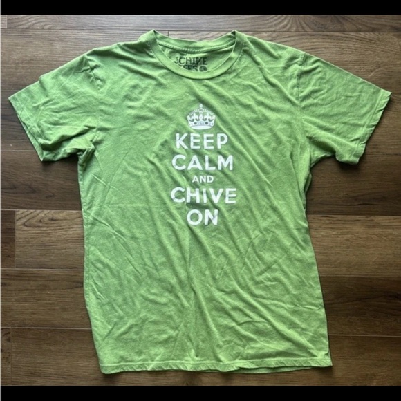 Chive Tee “KEEP CALM AND CHIVE ON “ - Picture 1 of 4